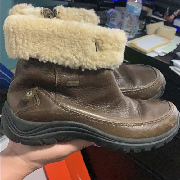Ugg Australia Waterproof women’s size 5 - Picture 3 of 3